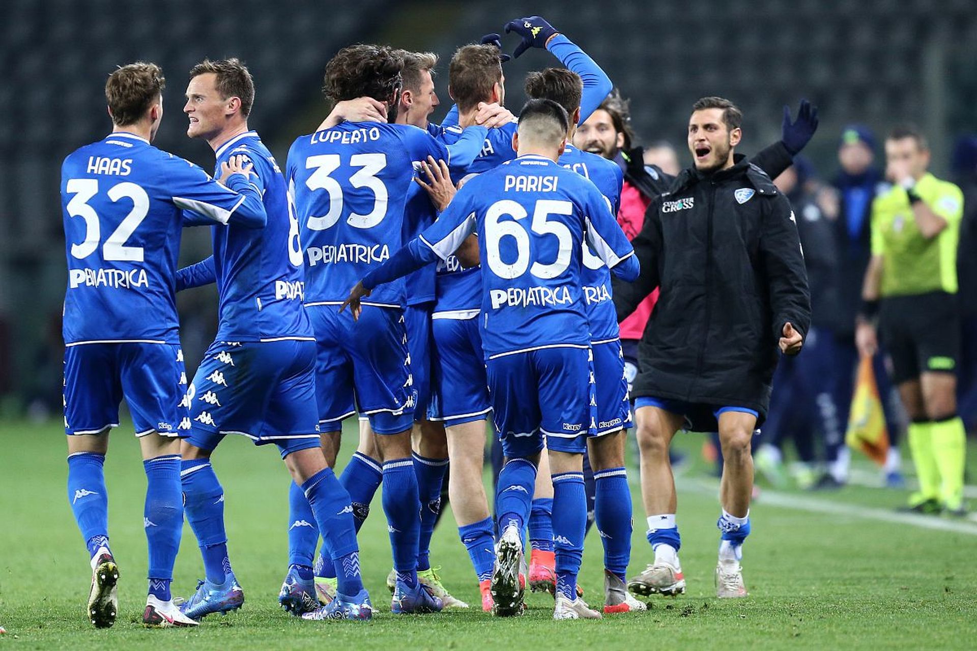 其在球场上 其在球场上